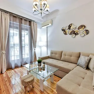 https://porto-sea-view-apartments-mitropoleos-127.hotels-of-thessaloniki.com